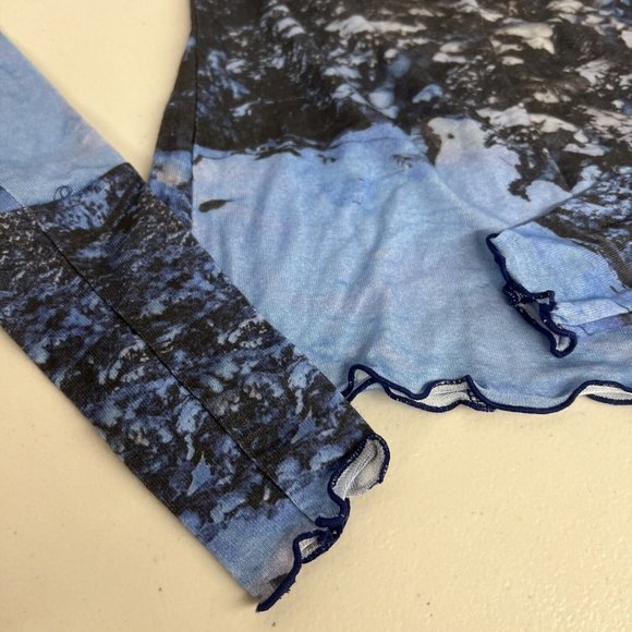 NEW XS FREE PEOPLE FP MOVEMENT BLUE BLACK PRINTED HIGH JUMP LONG SLV TOP SHIRT - Picture 8 of 9